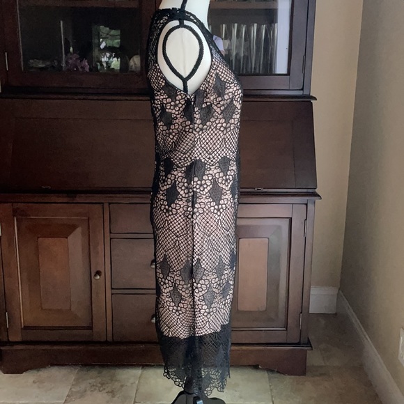 Bisou Bisou Crochet Dress Size 8 - Picture 3 of 11